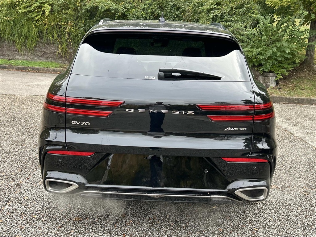 2026 Genesis GV70 3.5T Sport Prestige Image 6 of 41