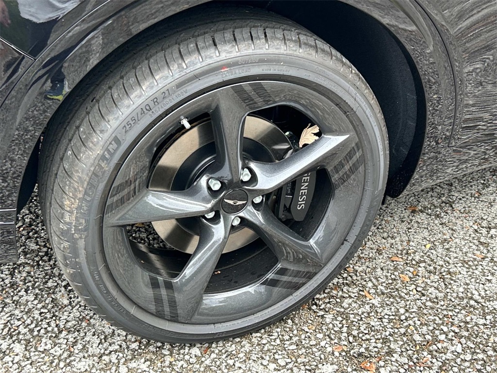 2026 Genesis GV70 3.5T Sport Prestige Image 9 of 41