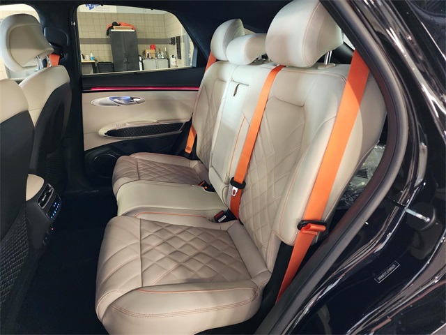 2026 Genesis GV70 3.5T Sport Prestige Image 6 of 12