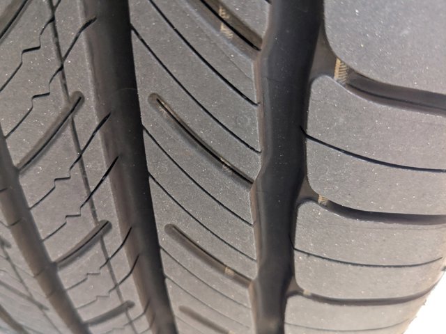 Vehicle image 8 of 29