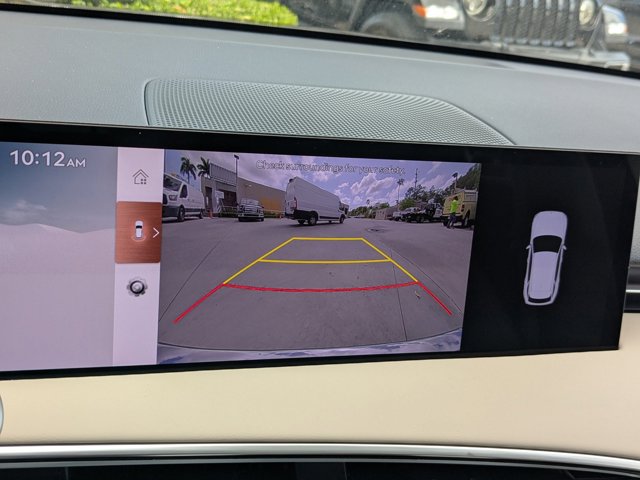 Vehicle image 17 of 29