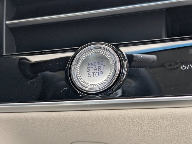 Vehicle image 19 of 29