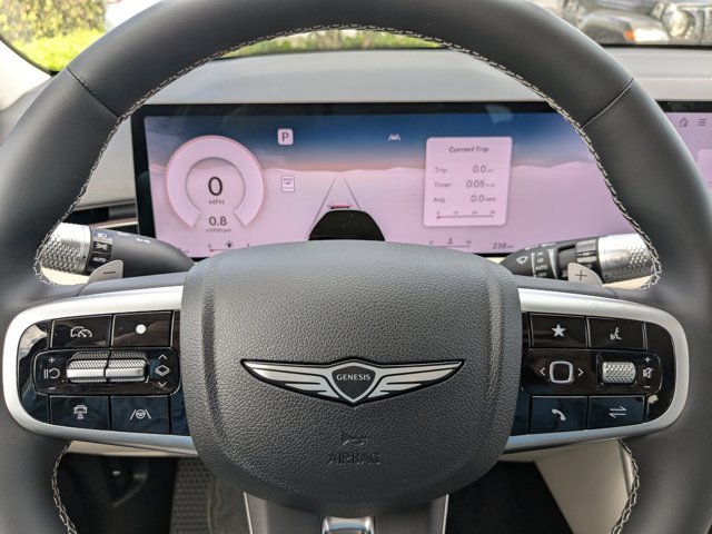 Vehicle image 23 of 29