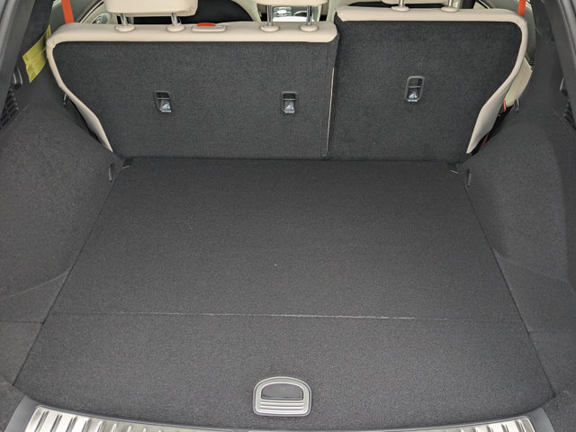 Vehicle image 8 of 31