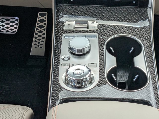 Vehicle image 22 of 31