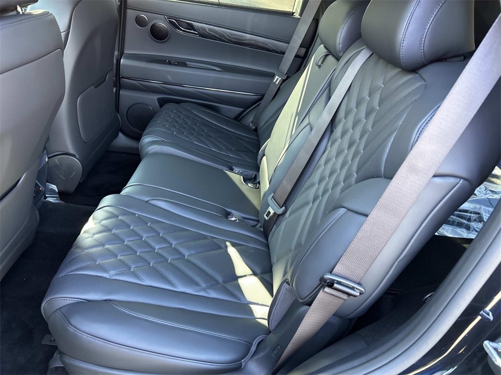 2026 Genesis GV80 Prestige Black Image 11 of 39