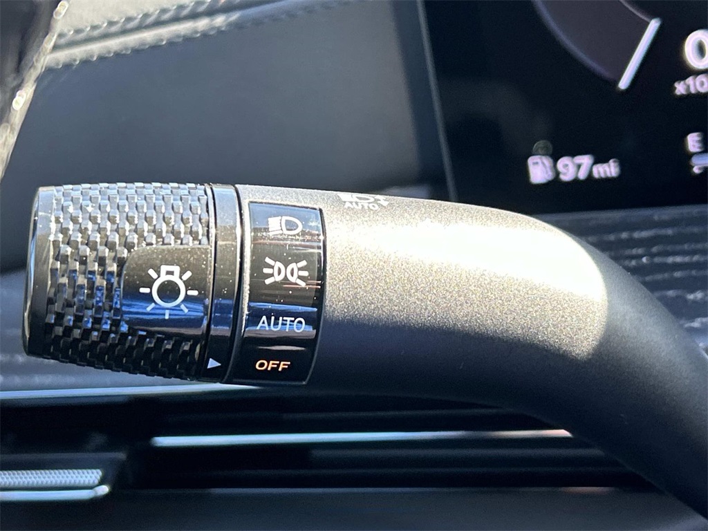 2026 Genesis GV80 Prestige Black Image 17 of 39