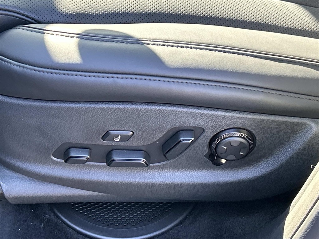 2026 Genesis GV80 Prestige Black Image 22 of 39