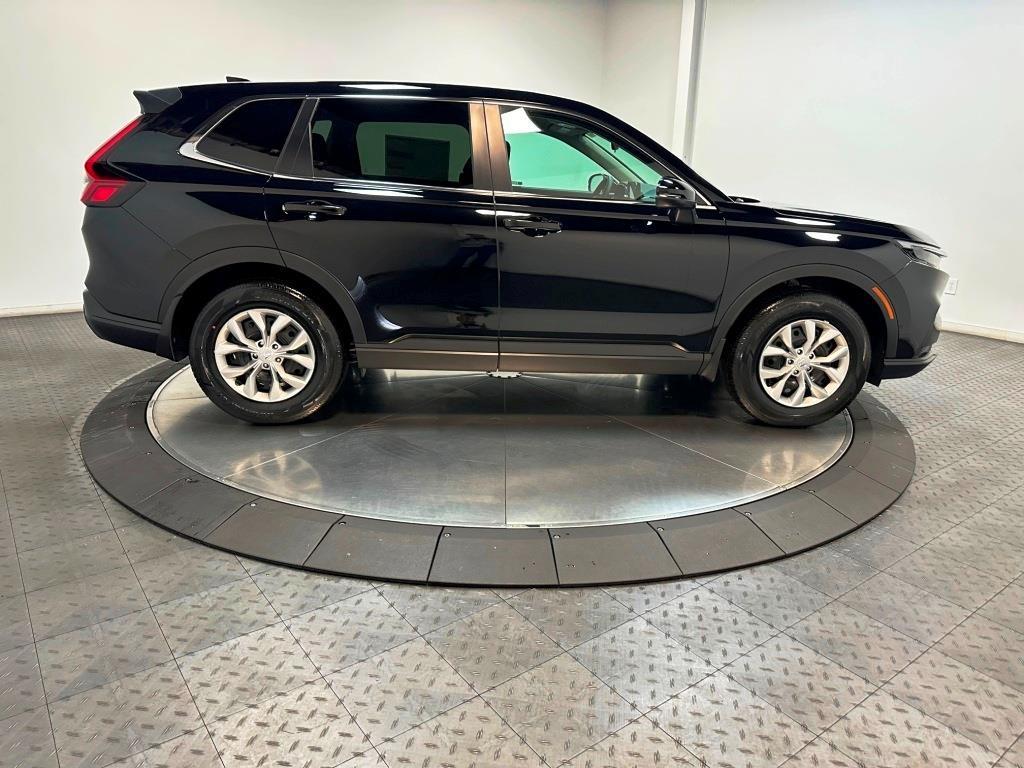 Vehicle image 5 of 23