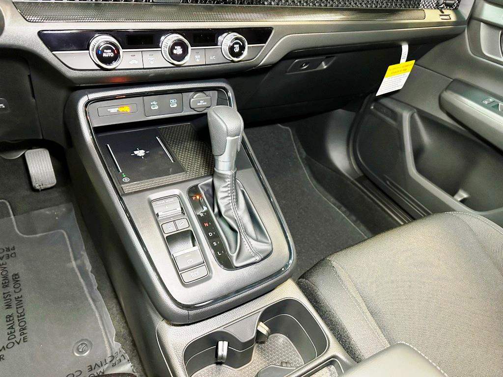 Vehicle image 17 of 23