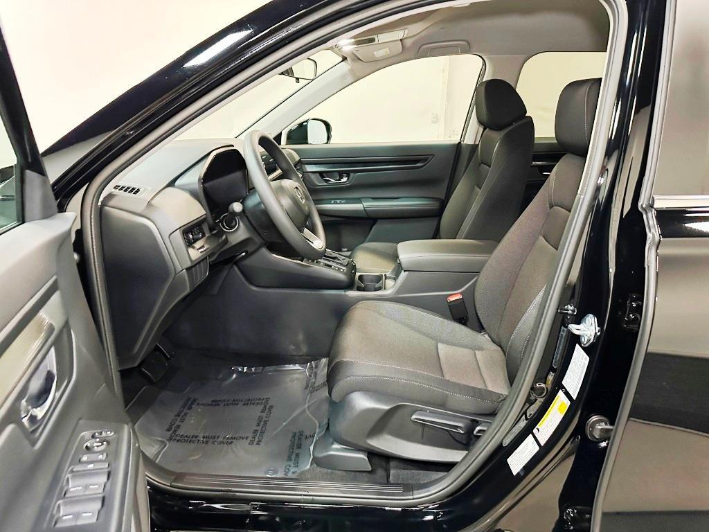 Vehicle image 13 of 23