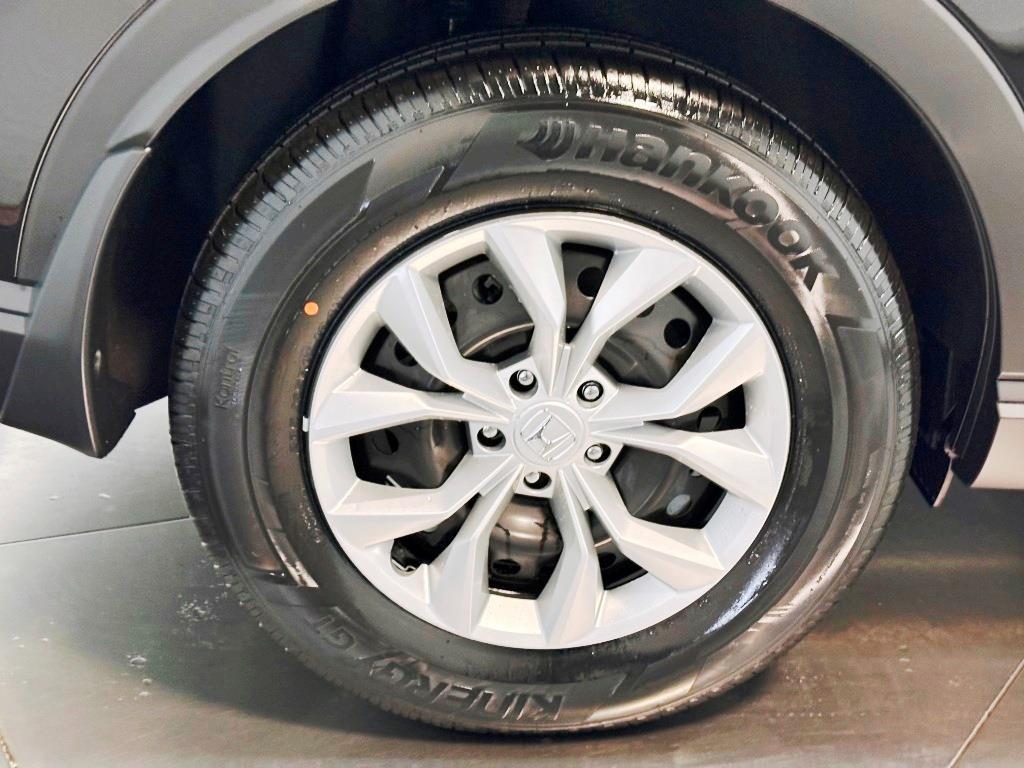 Vehicle image 10 of 23