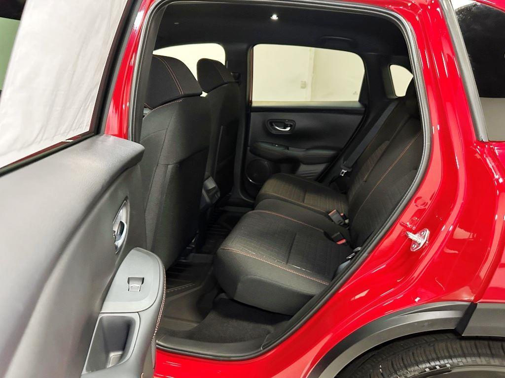 Vehicle image 23 of 23