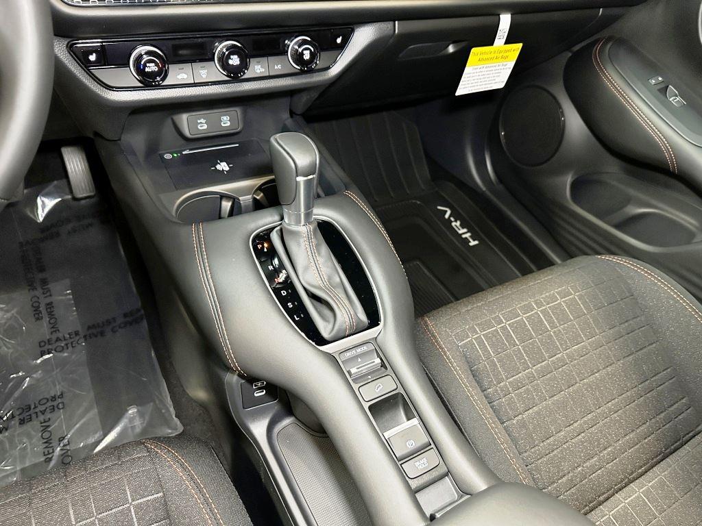 Vehicle image 16 of 23