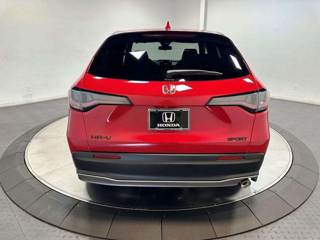 Vehicle image 7 of 23