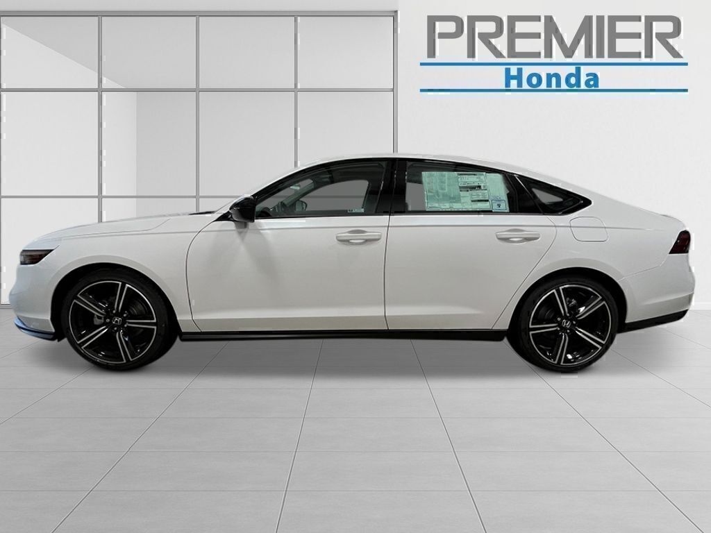 2026 Honda Accord Sedan SE Image 2 of 27