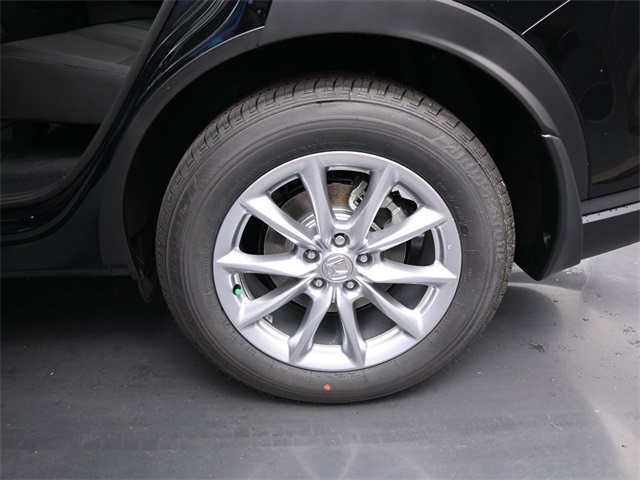 Vehicle image 25 of 35