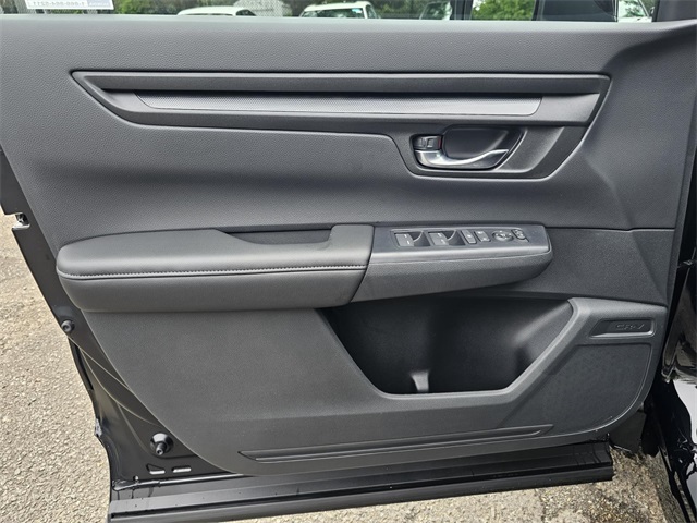 Vehicle image 17 of 22