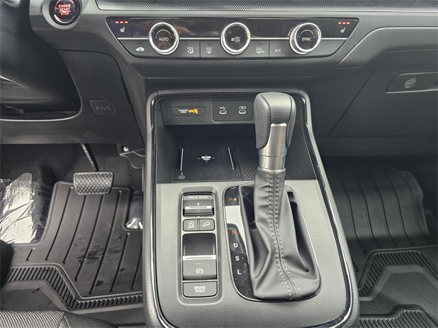 Vehicle image 16 of 22