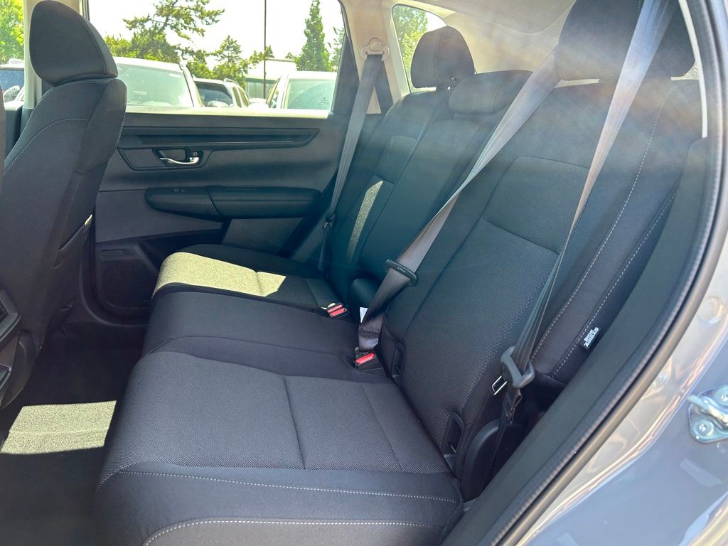 Vehicle image 12 of 30