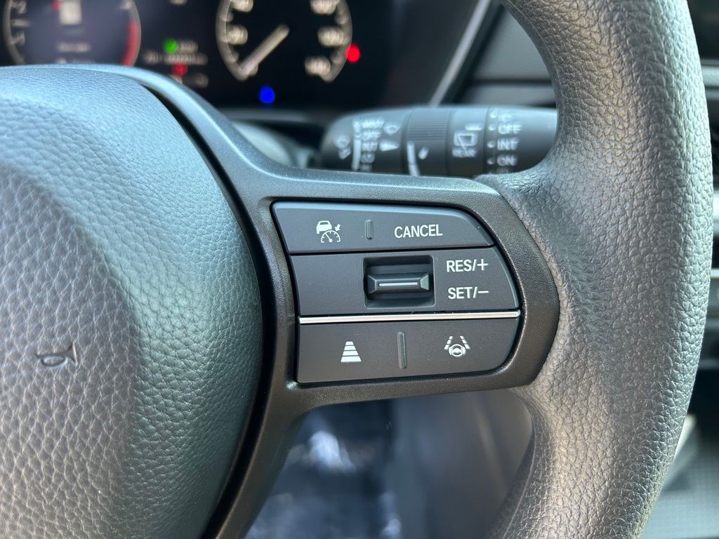 Vehicle image 29 of 30