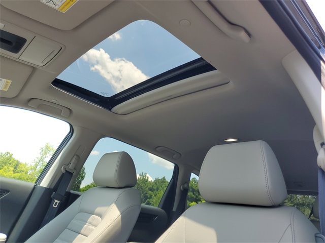 Vehicle image 11 of 30
