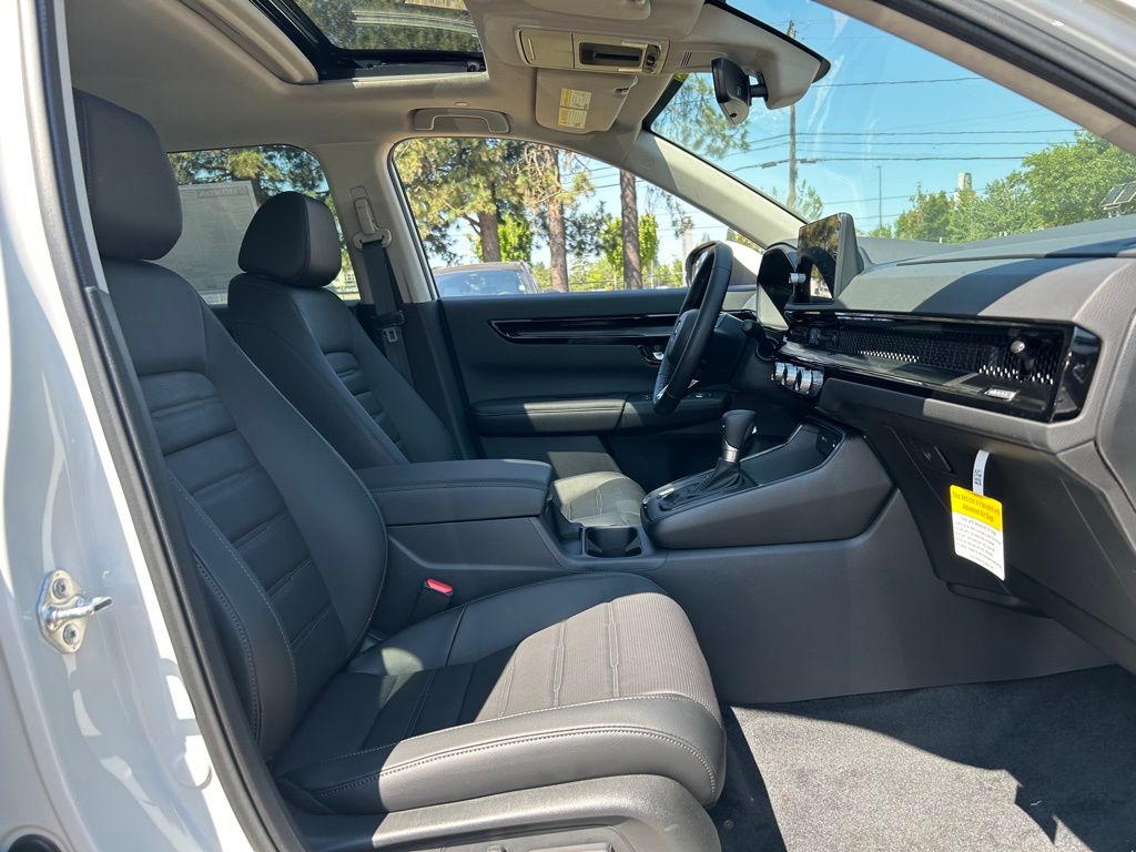 Vehicle image 15 of 29