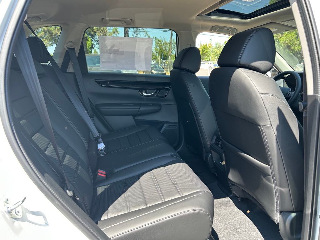 Vehicle image 14 of 29