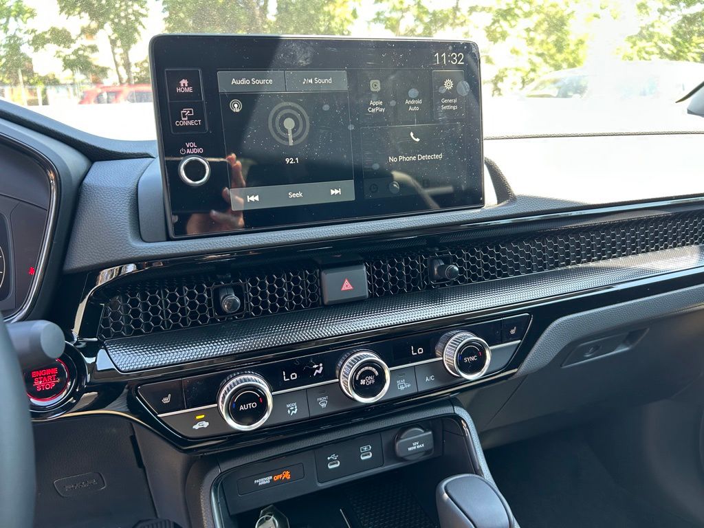 Vehicle image 23 of 29