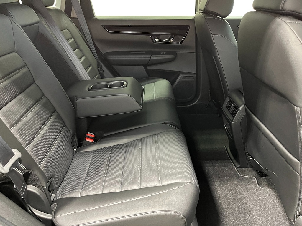Vehicle image 12 of 28