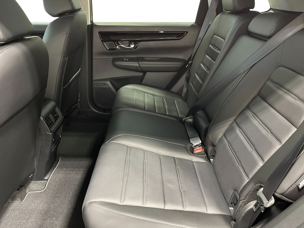 Vehicle image 14 of 28