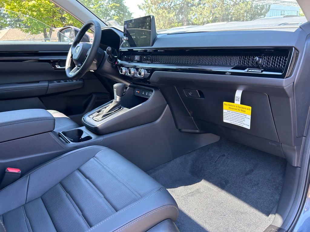 Vehicle image 17 of 29