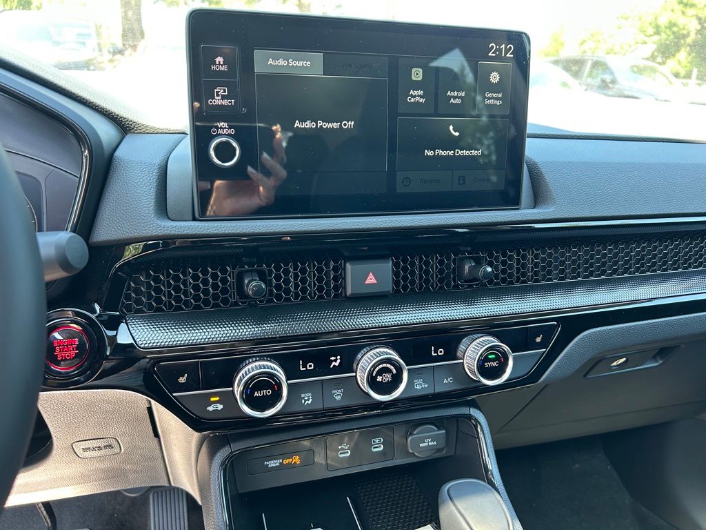 Vehicle image 24 of 29