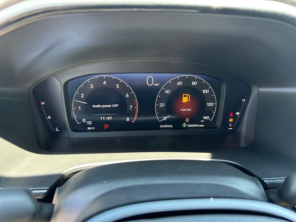 Vehicle image 21 of 29