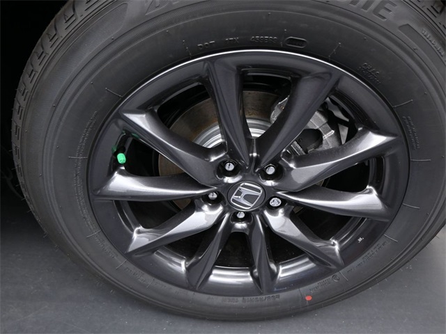 Vehicle image 25 of 35
