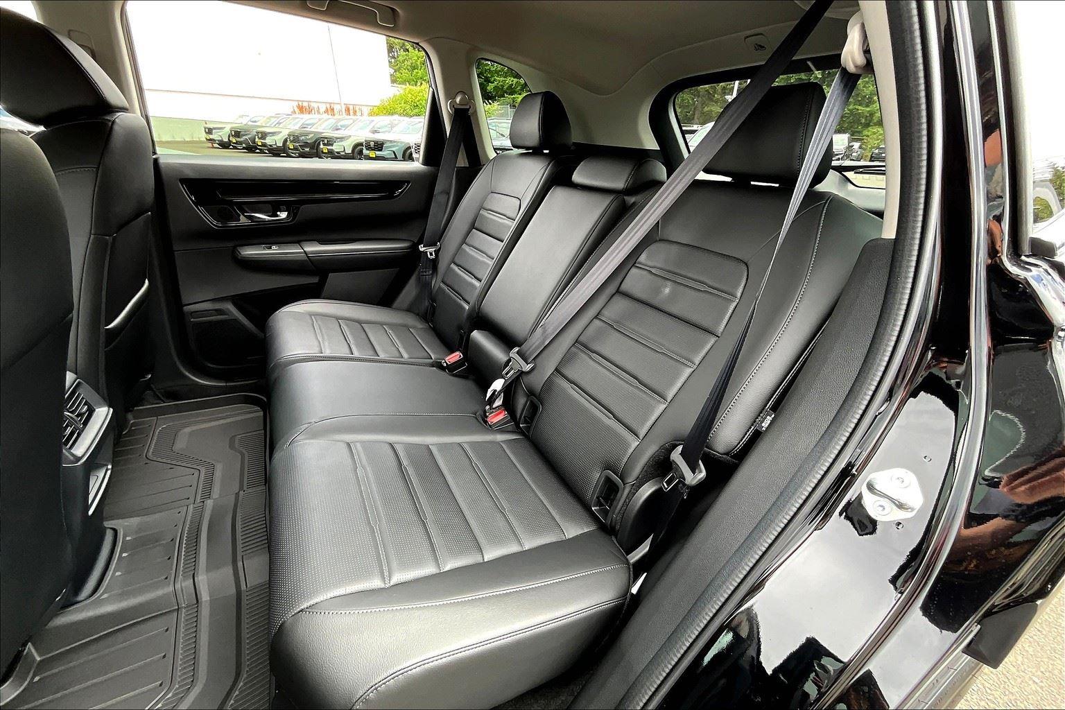 Vehicle image 12 of 27
