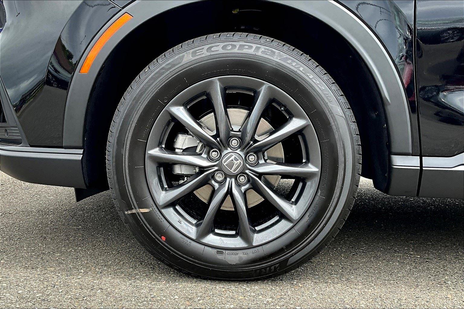 Vehicle image 8 of 27