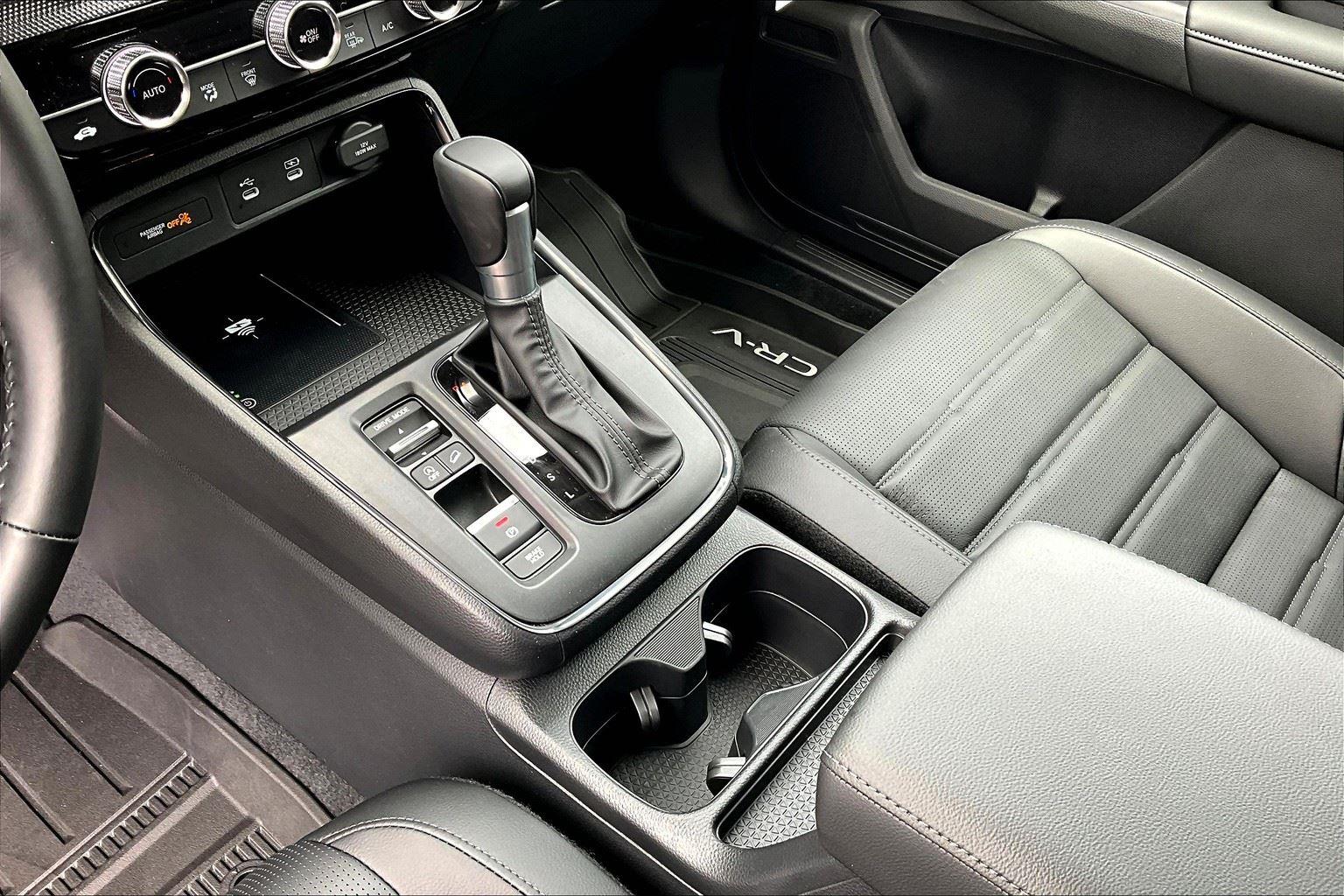Vehicle image 22 of 27