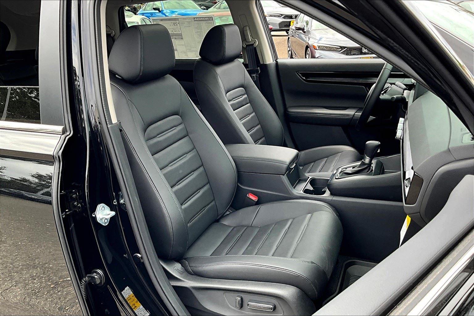 Vehicle image 11 of 27