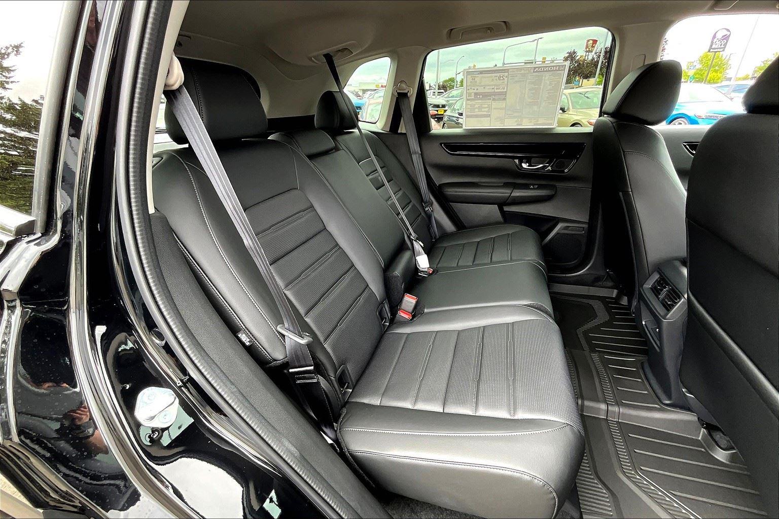Vehicle image 10 of 27