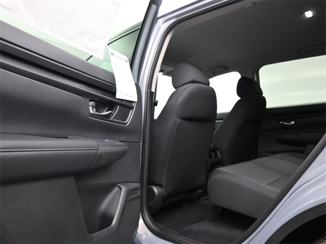 Vehicle image 27 of 35