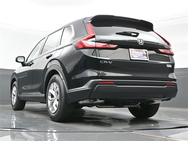 Vehicle image 17 of 35