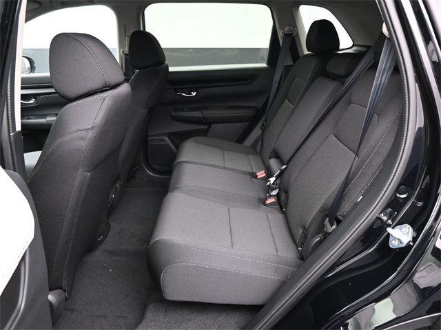 Vehicle image 28 of 35