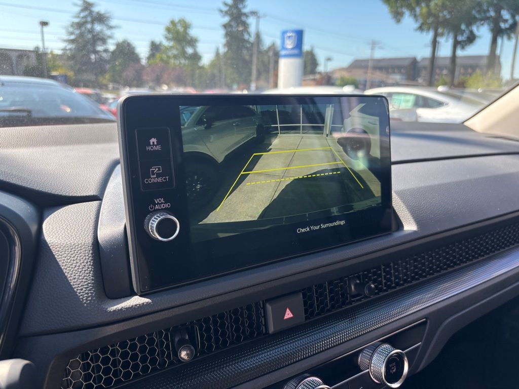 Vehicle image 17 of 27