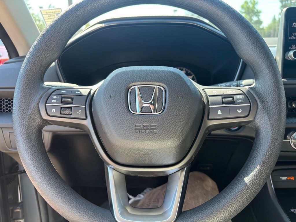 Vehicle image 15 of 27