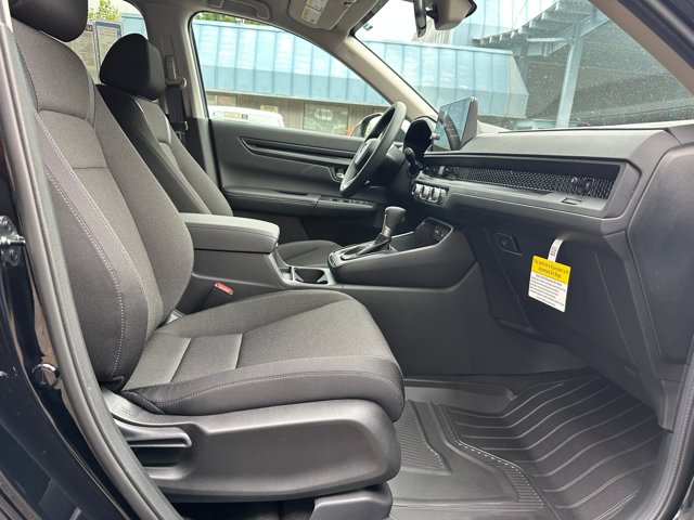Vehicle image 14 of 30