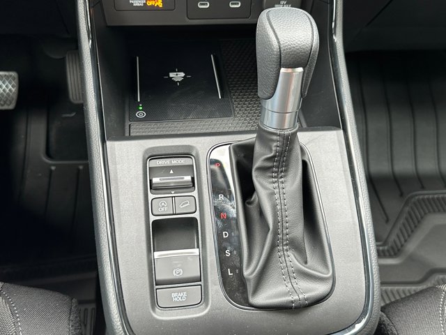 Vehicle image 23 of 30
