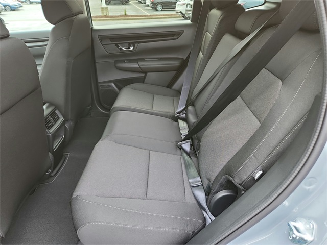 Vehicle image 21 of 25