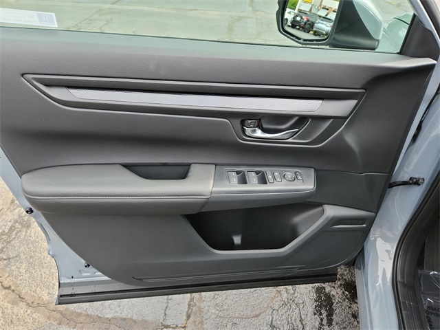Vehicle image 10 of 25
