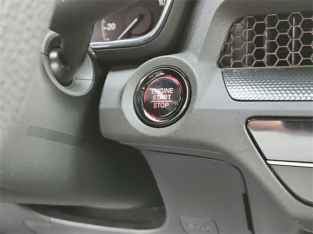 Vehicle image 17 of 25